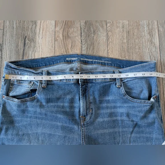 OLD NAVY Denim Jeans Boyfriend Straight Style Medium Wash Size 16 Regular - Picture 6 of 8